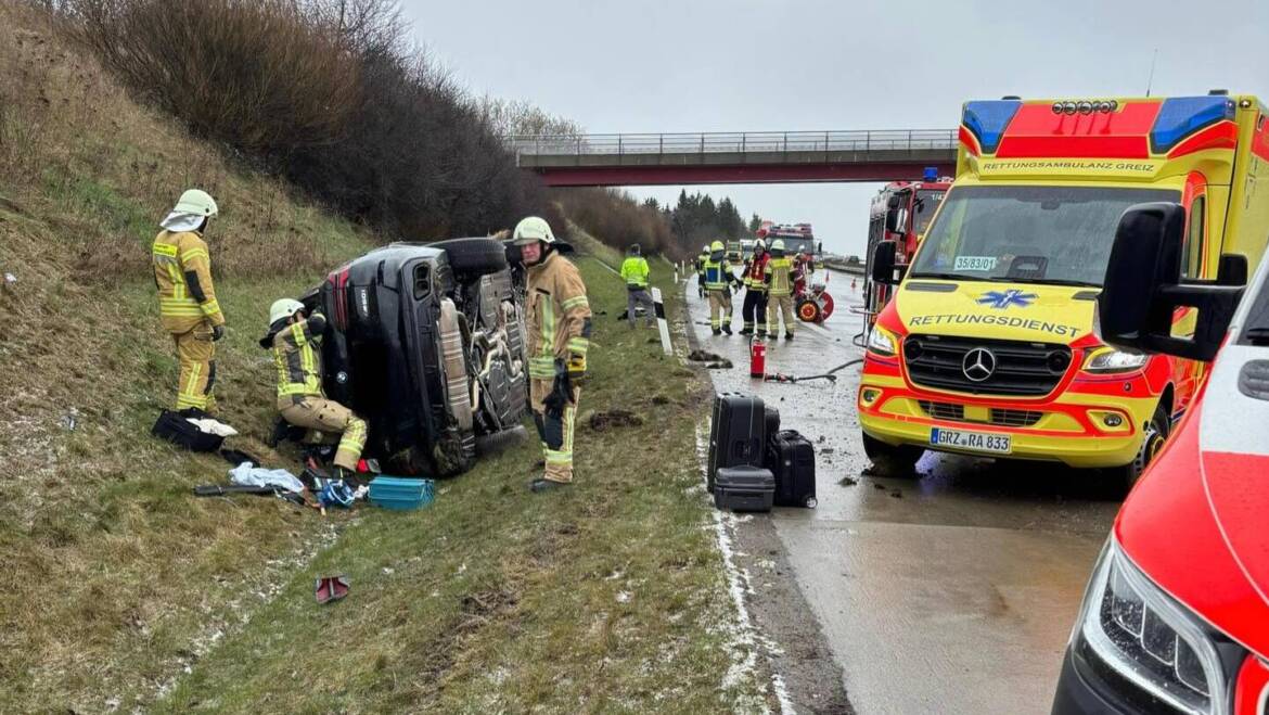 Verkehrsunfall mit mehreren Einsatzstellen auf der A9